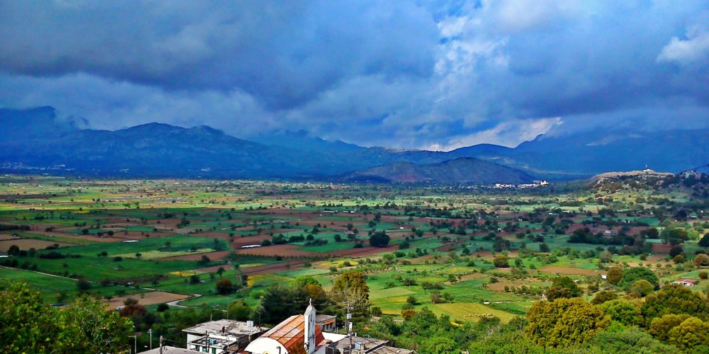Η θέα του κάμπου από το Μαγουλά- The view of Lasithi's plain from Magoula